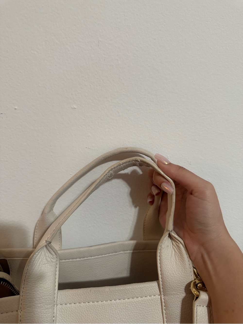 Marc Jacobs The Tote Bag in Beige - Picture 7 of 9